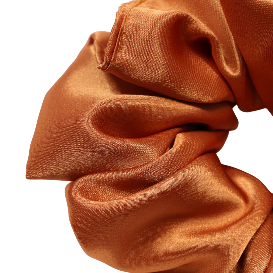 Élastique de type scrunchie, chouchou orange en satin