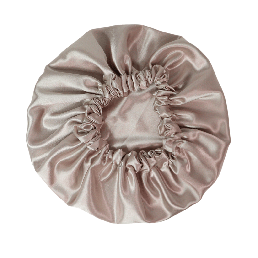 Bonnet de nuit en satin couleur dorée de face